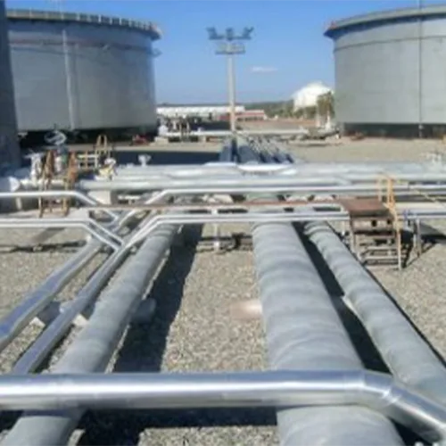 oil-storage-tanks-and-pipeline